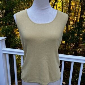 Chico’s Design Size 1 Medium Women’s Light Mustard Sleeveless Top Rayon Nylon